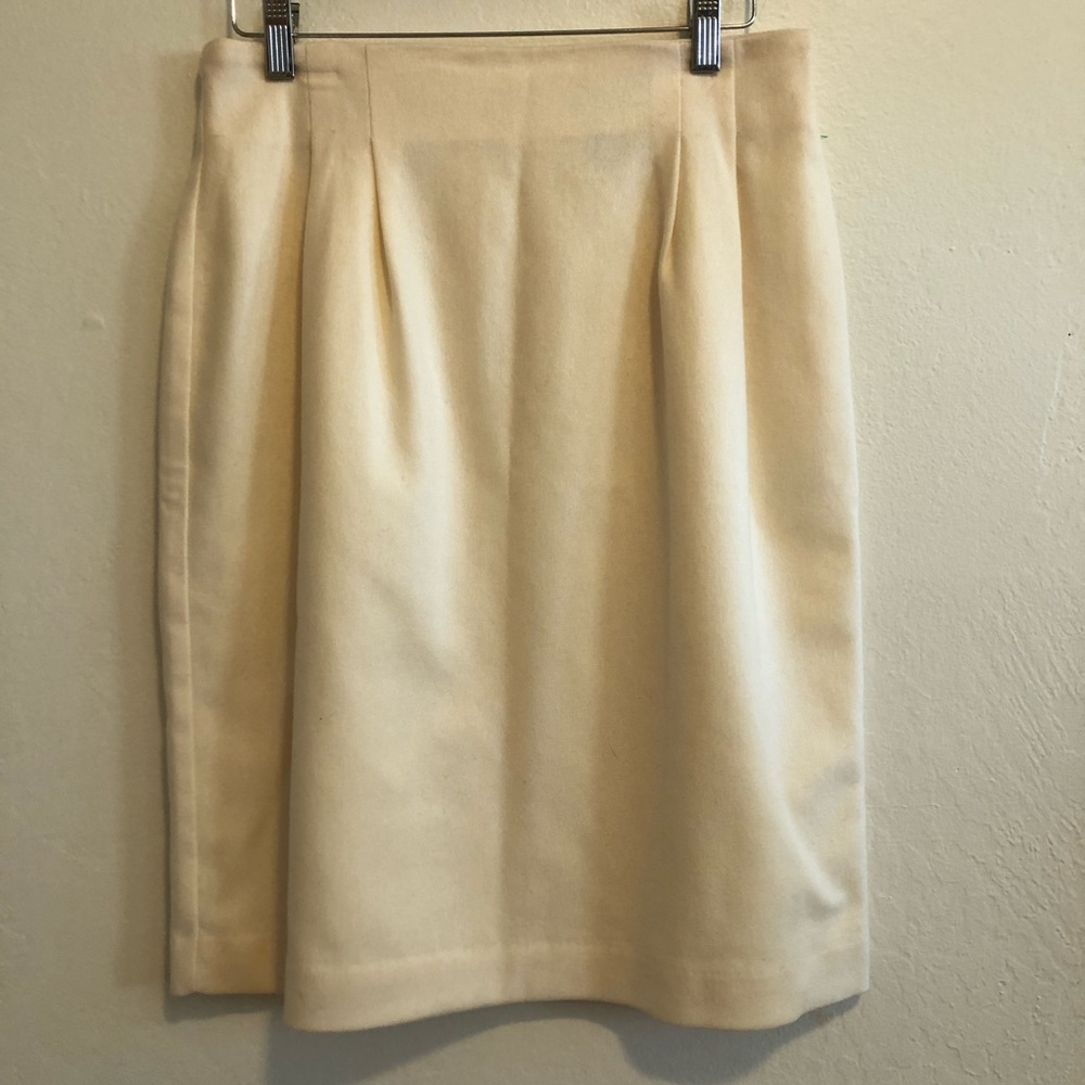 Worthington Wool Beige Lined short Skirt pure wool zipper in back light yellow